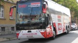 Da rückt eine Mannschaft an