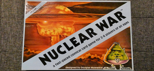 Ein Schock - Kartenspiel aus den USA simuliert einen nuklearen Krieg Ein Schock - Kartenspiel aus den USA simuliert einen nuklearen Krieg